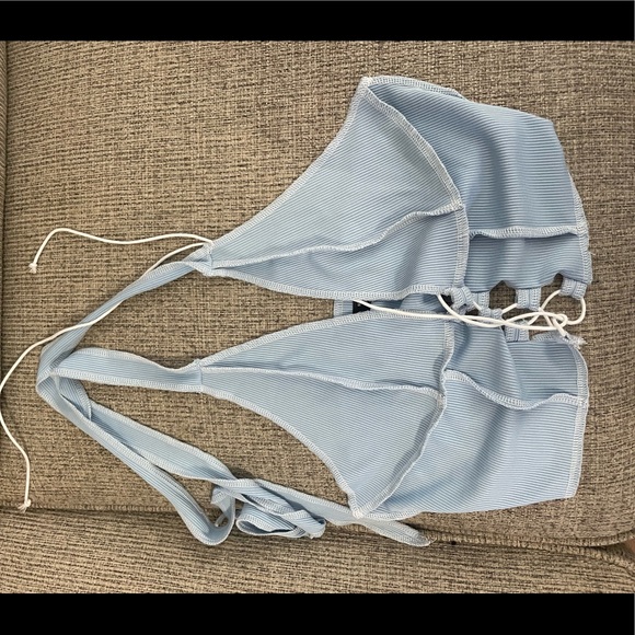 Crop top size small - Picture 2 of 3